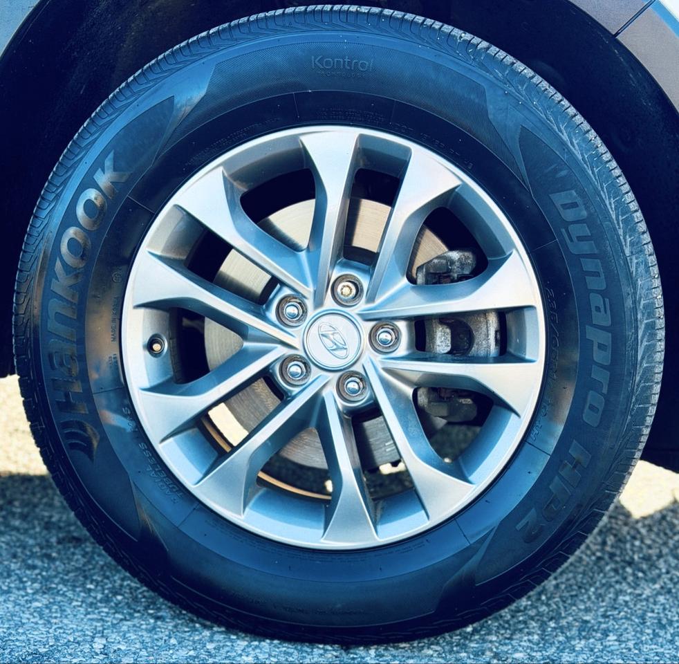 2020 Hyundai Santa Fe 2.4L Essential AWD With Safety Package Photo