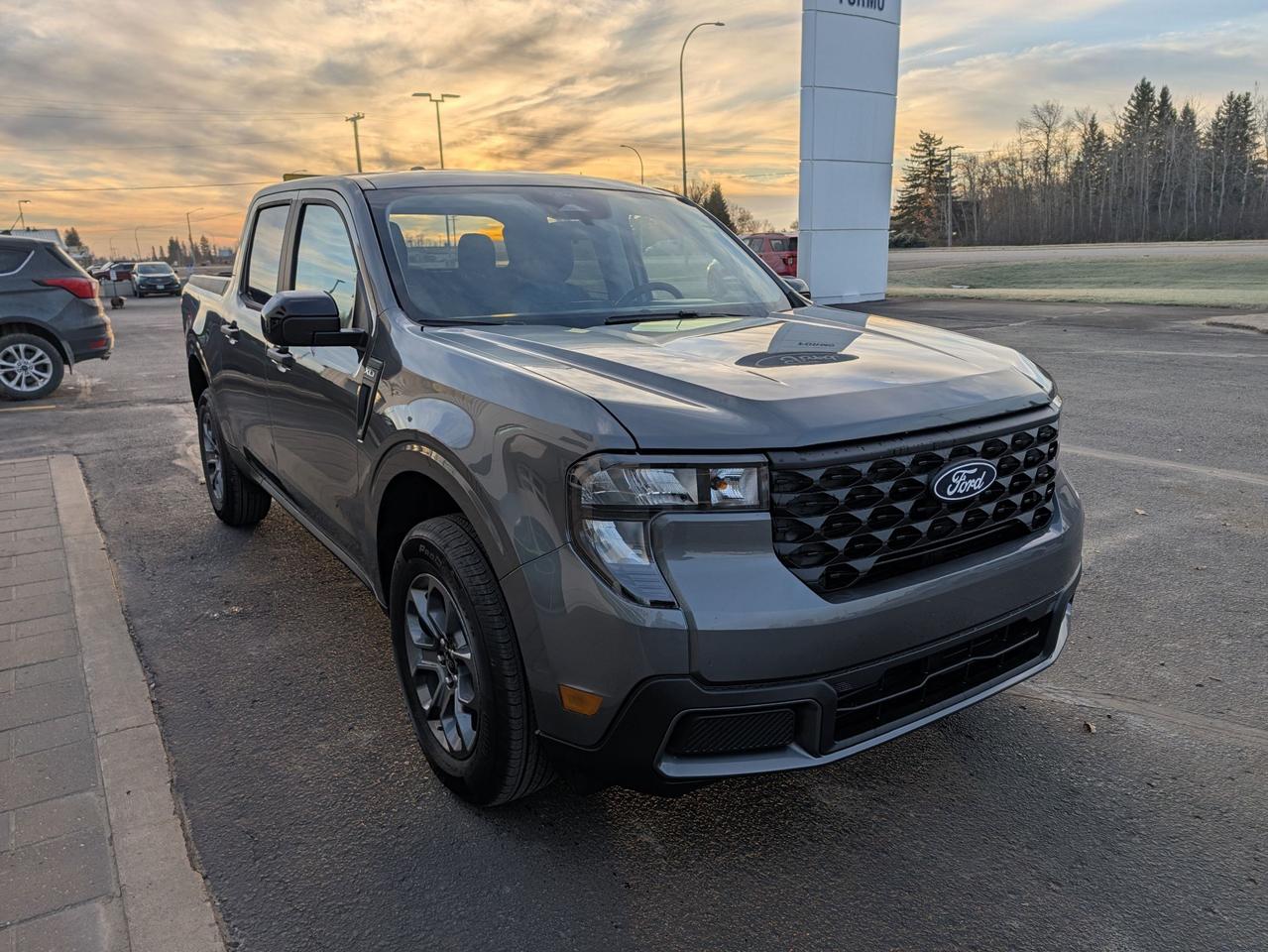 2026 Ford Maverick XLT Photo2