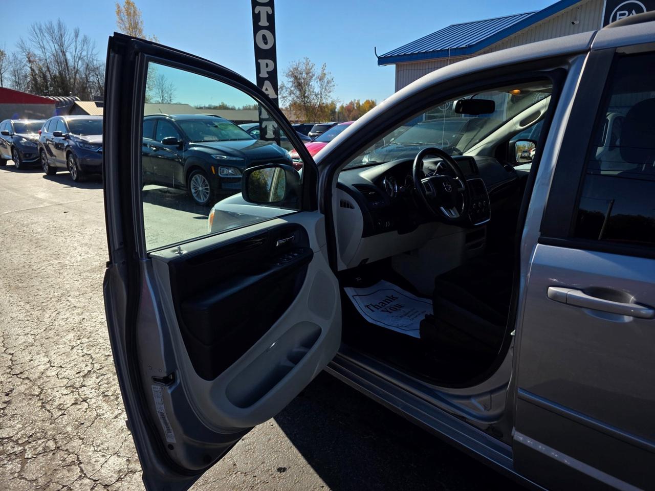 2017 Dodge Grand Caravan SE Plus Photo