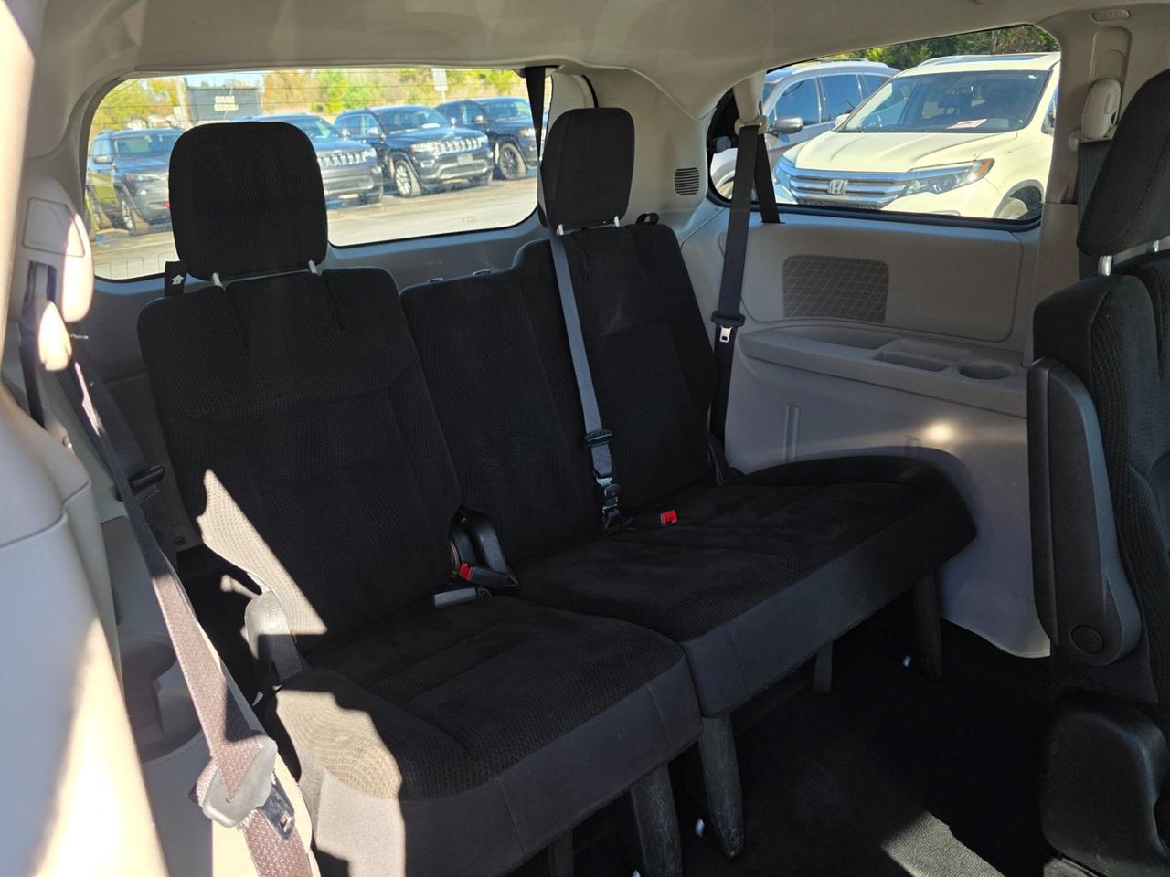 2017 Dodge Grand Caravan SE Plus Photo