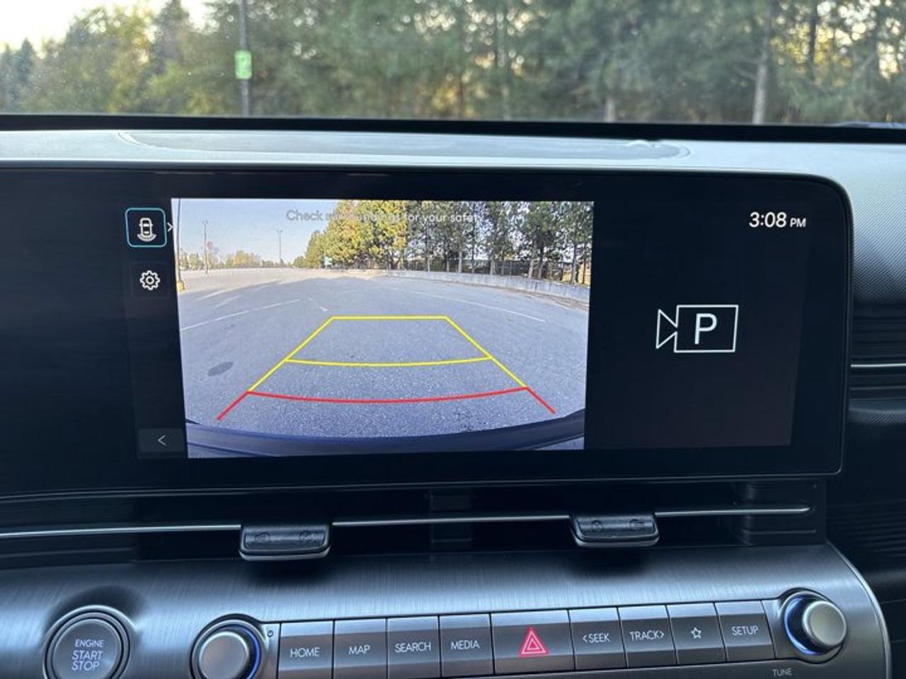2025 Hyundai KONA 2.0L Essential AWD | One Owner Photo