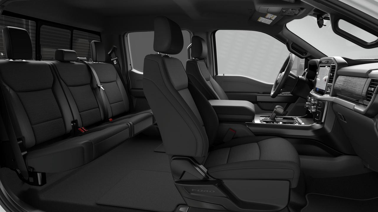 2026 Ford F-150 XLT Photo3