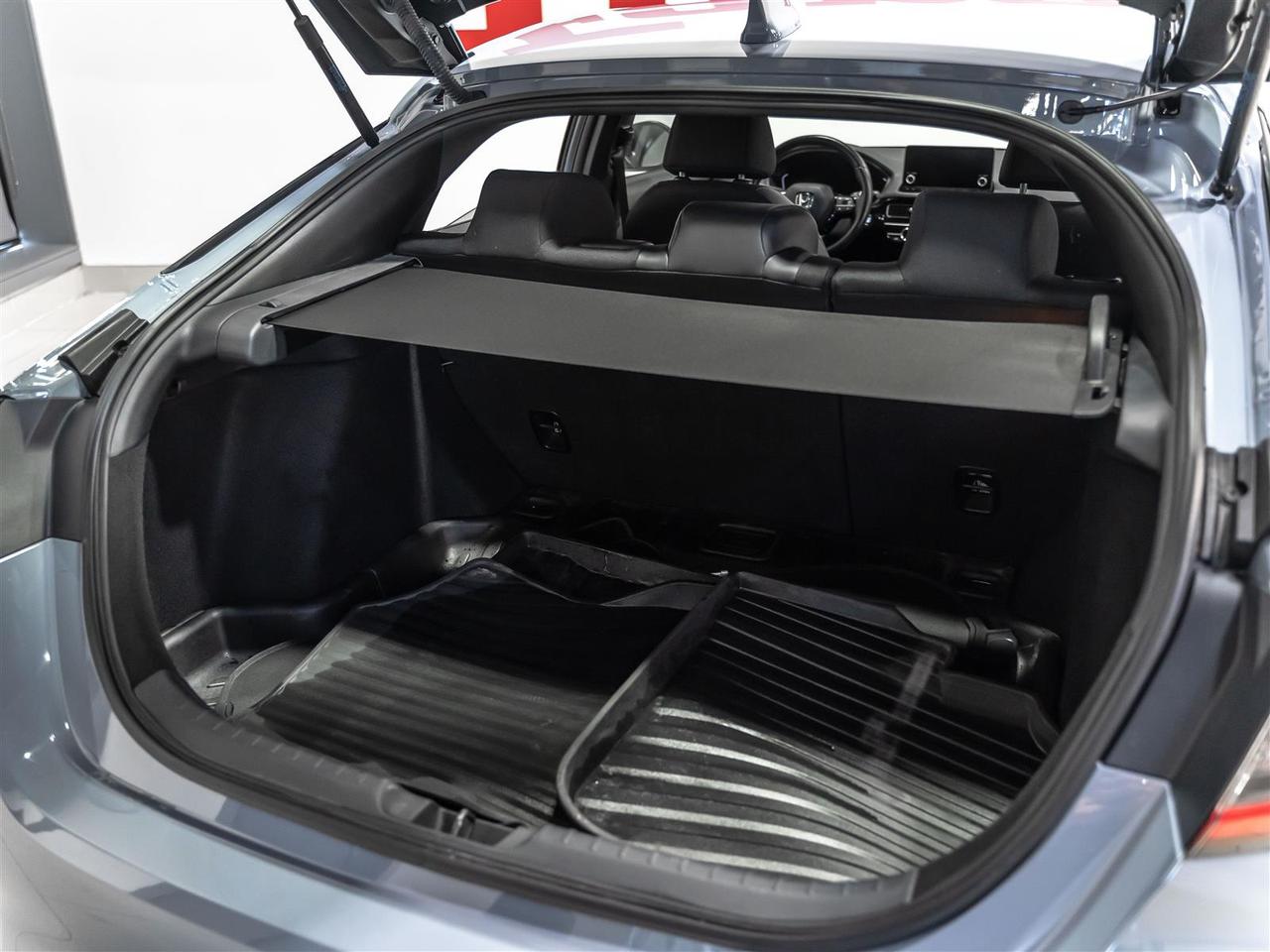 2024 Honda Civic Hatchback|Touring|Accident Free Vehicle Photo