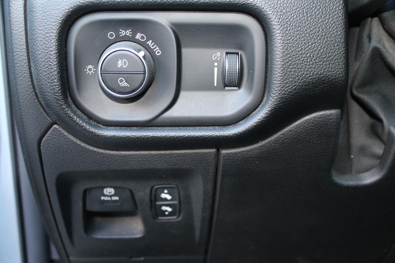 2020 RAM 1500 SPORT Photo