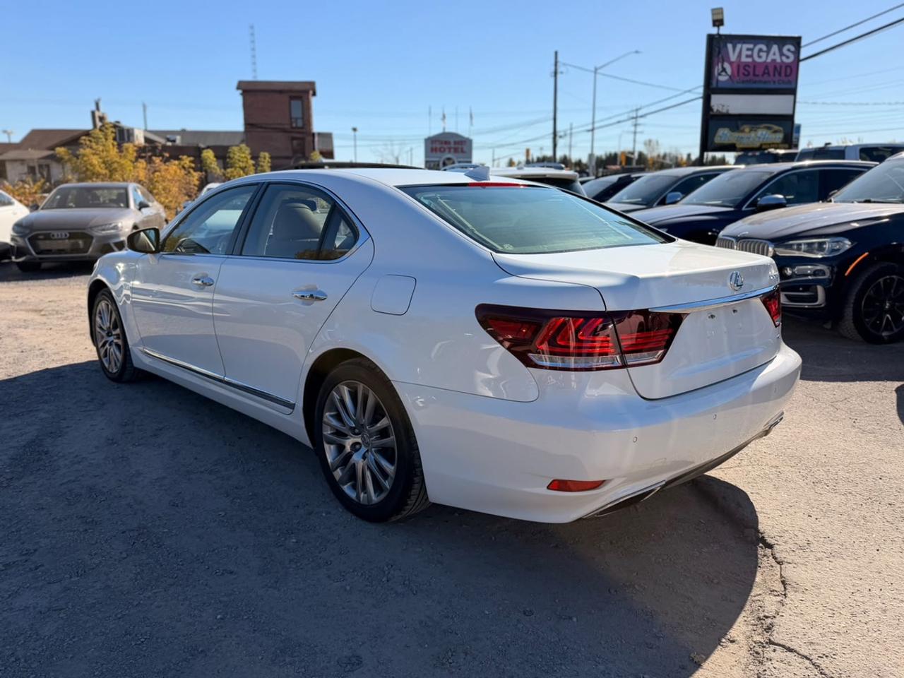2014 Lexus LS 460 Photo