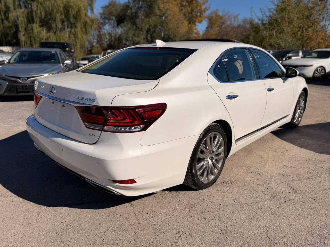 2014 Lexus LS 460 Photo