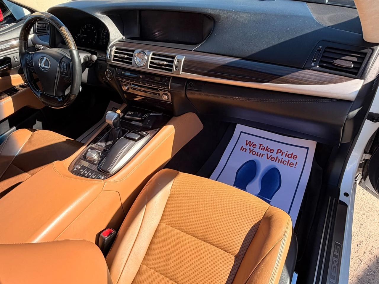 2014 Lexus LS 460 Photo