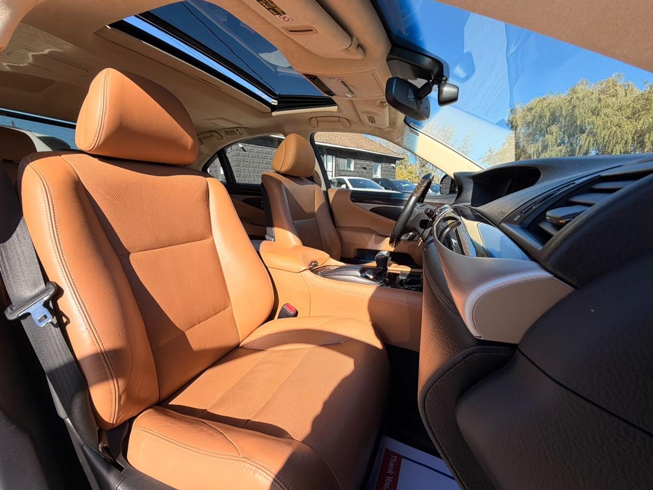 2014 Lexus LS 460 Photo