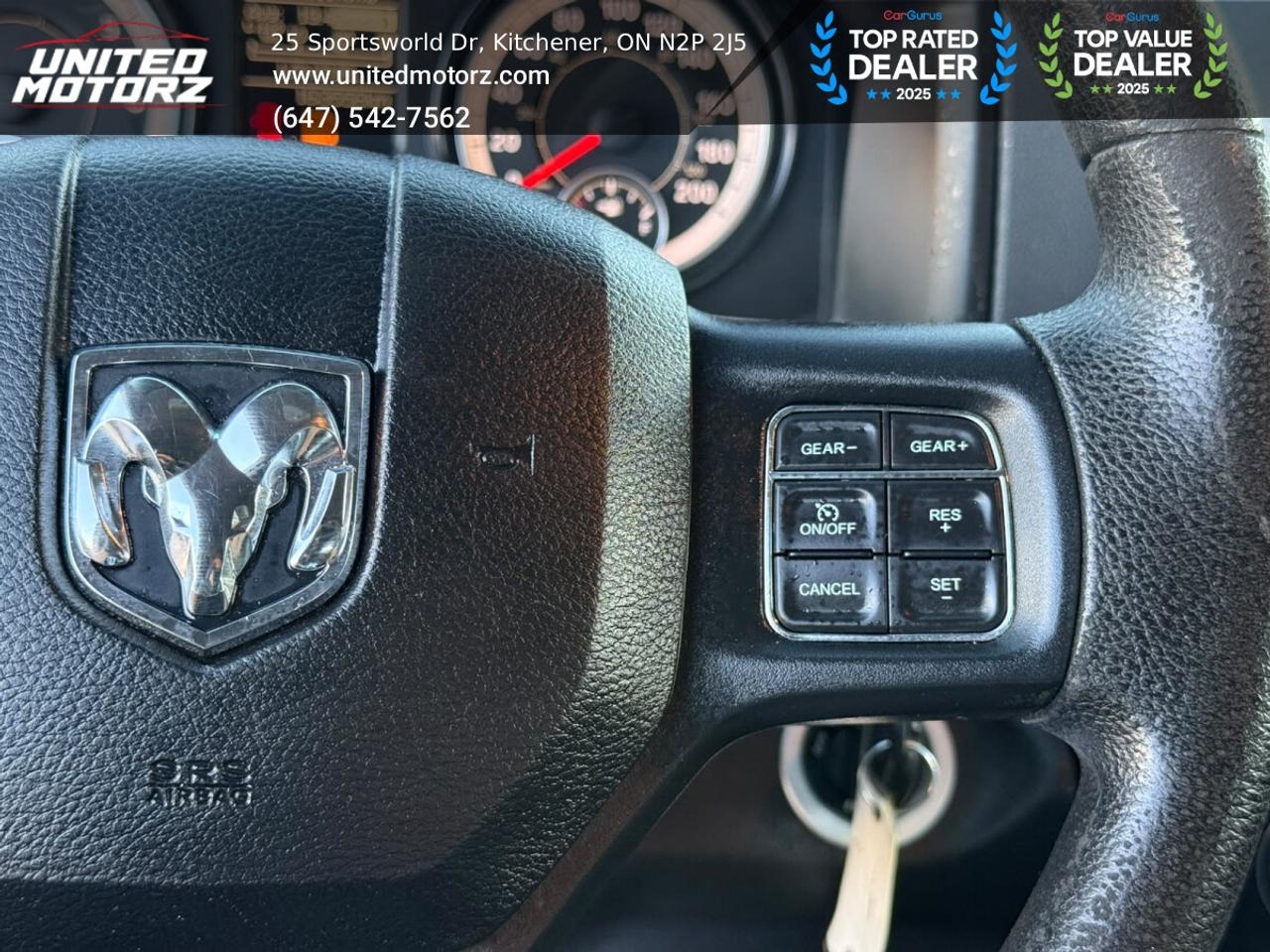 2017 RAM 1500 Express HEMI 5.7L CREWCAB 4WD V8~SAEFTY CERTIFIED Photo