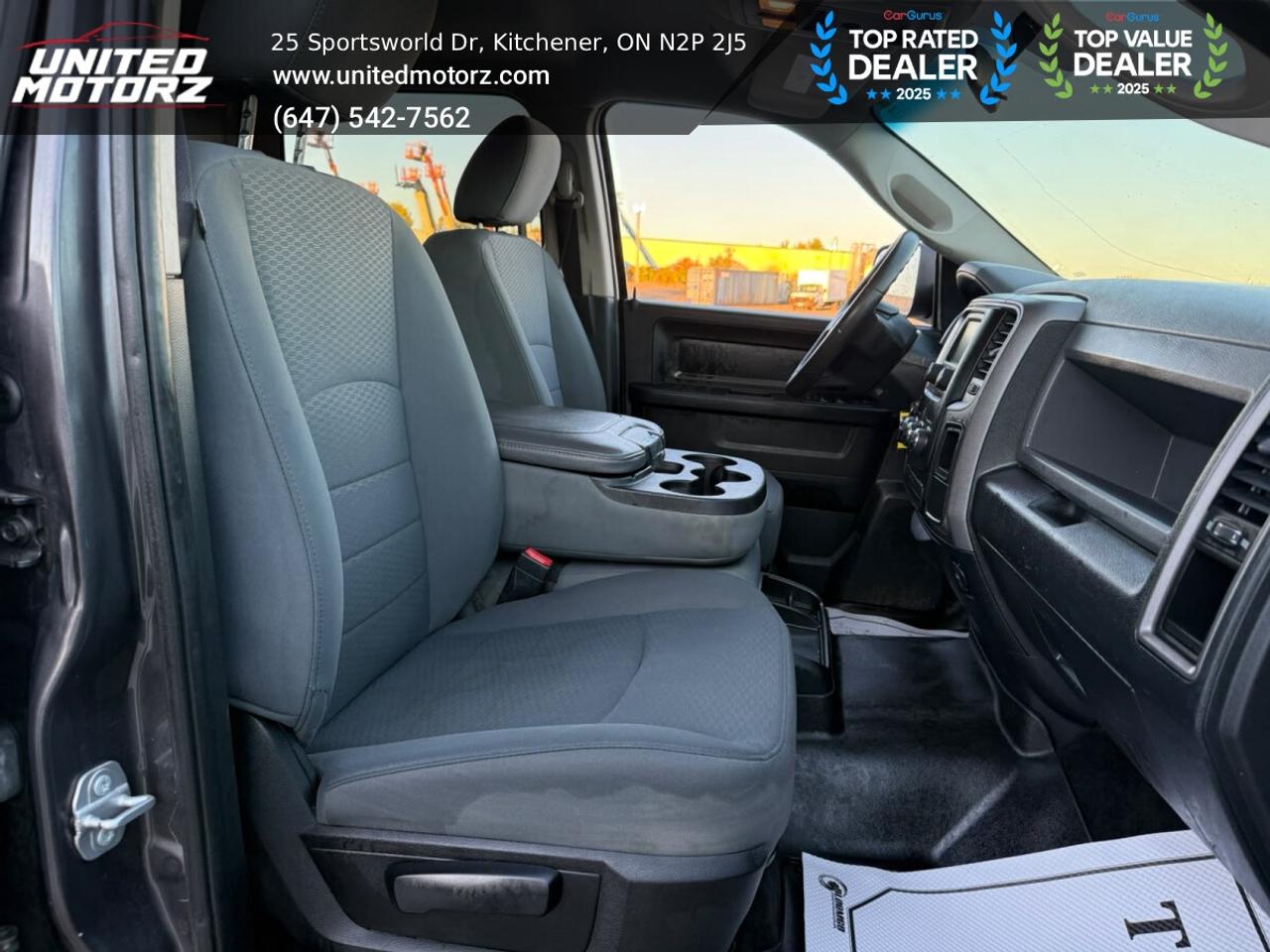 2017 RAM 1500 Express HEMI 5.7L CREWCAB 4WD V8~SAEFTY CERTIFIED Photo