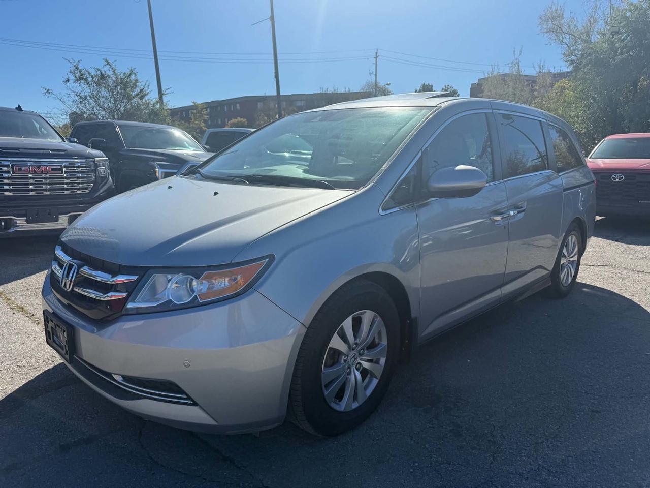 2016 Honda Odyssey EX-L Photo2