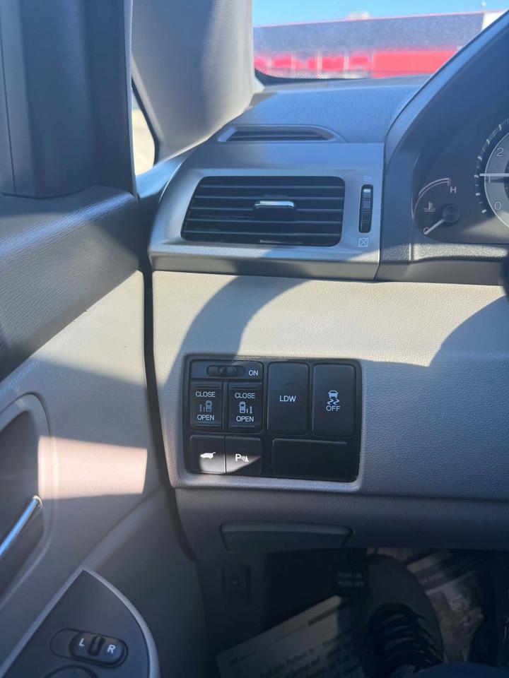 2016 Honda Odyssey EX-L Photo