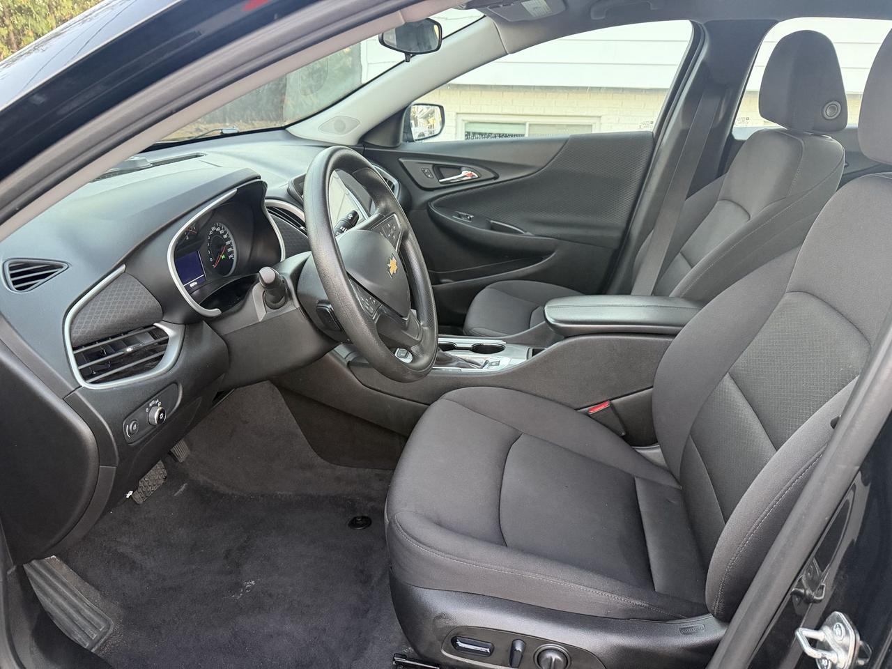 2024 Chevrolet Malibu LT-FACTORY WARRANTY-DRIVE ASSIST-APPLE CARPLAY Photo