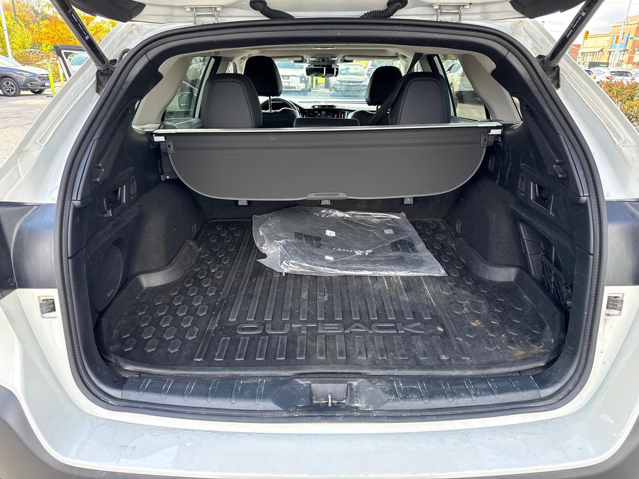 2024 Subaru Outback Premier XT NO ACCIDENTS! ONE OWNER! Photo