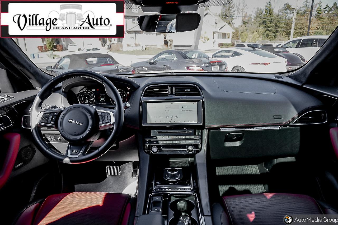 2019 Jaguar F-PACE 25t AWD R-Sport Photo