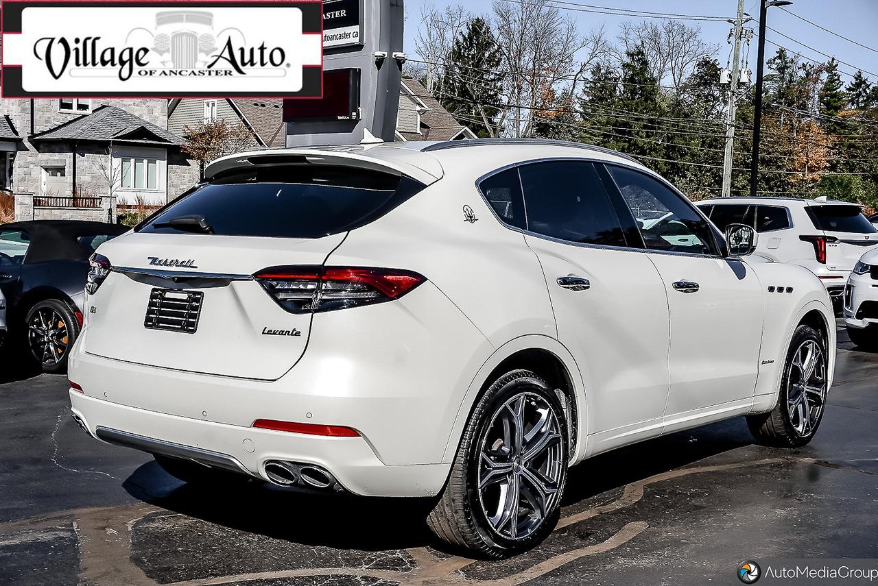 2021 Maserati Levante GranLusso 3.0L Photo3
