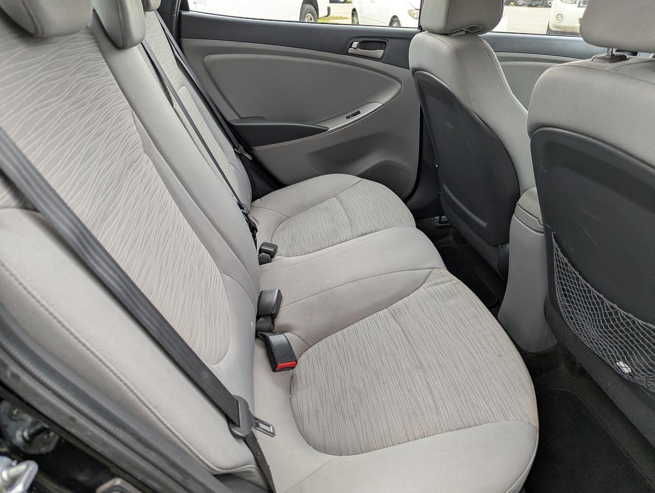 2016 Hyundai Accent "Gas MISER" certified + FREE oil change Photo