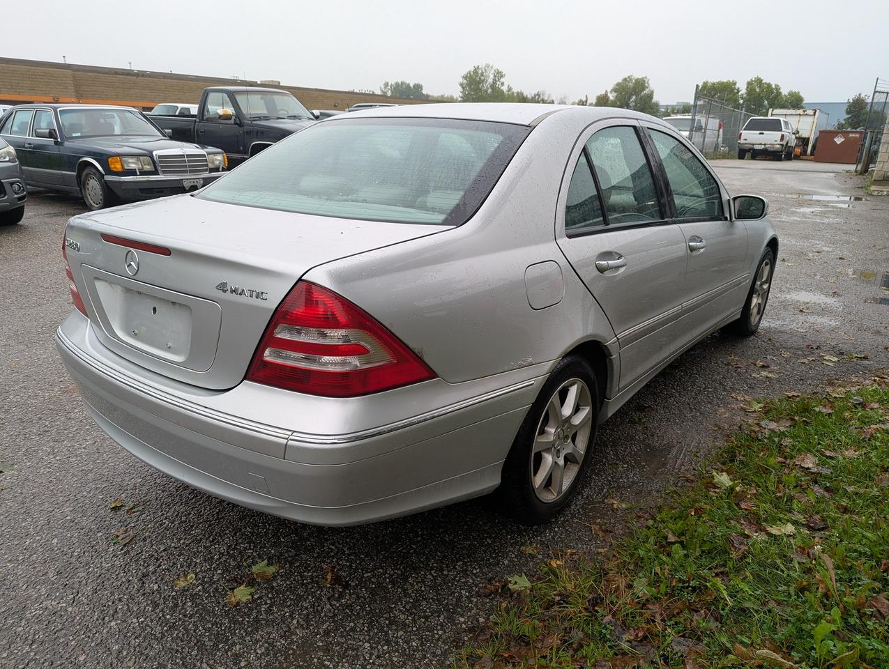 2007 Mercedes-Benz C-Class "4MATIC Luxury SPORT" certified + FREE oil change Photo