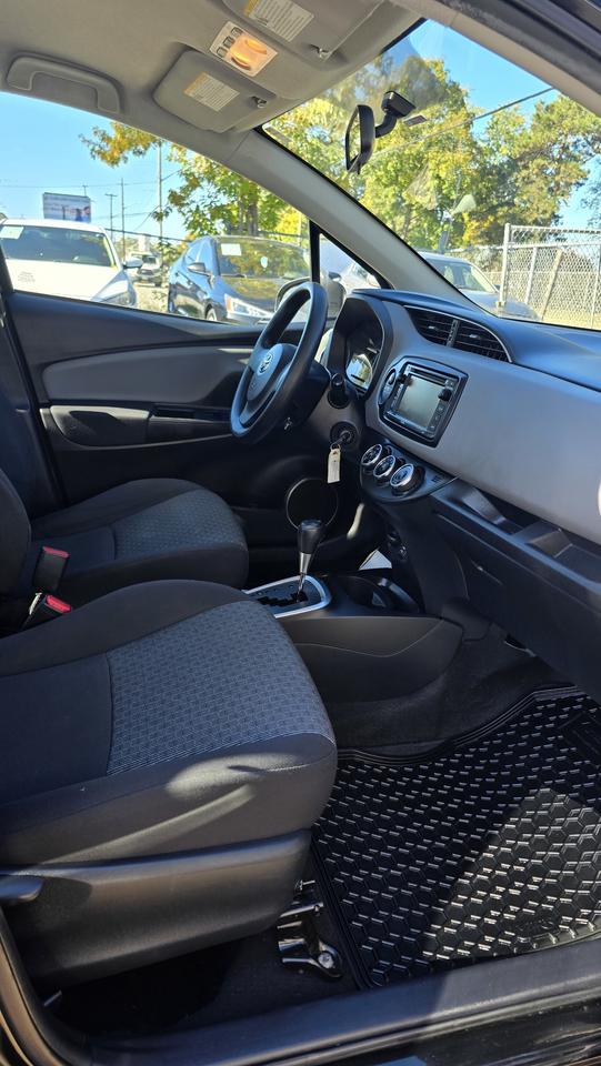 2016 Toyota Yaris l Photo