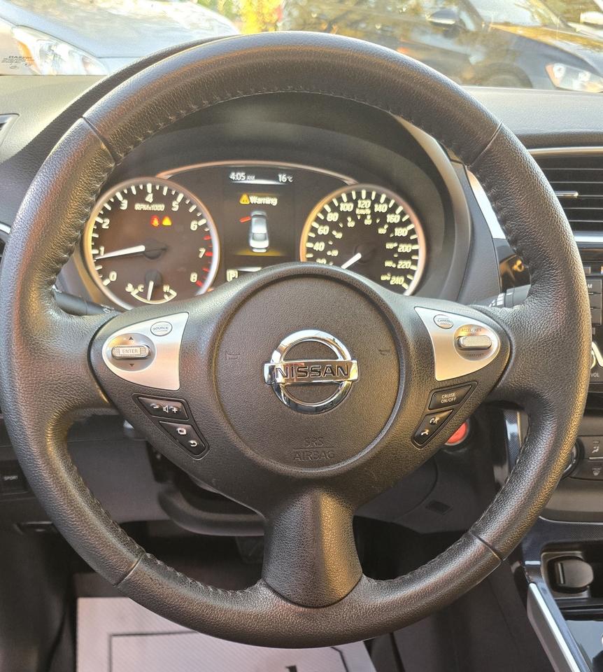 2016 Nissan Sentra SV Photo