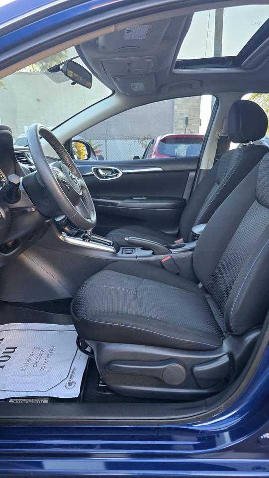 2016 Nissan Sentra SV Photo