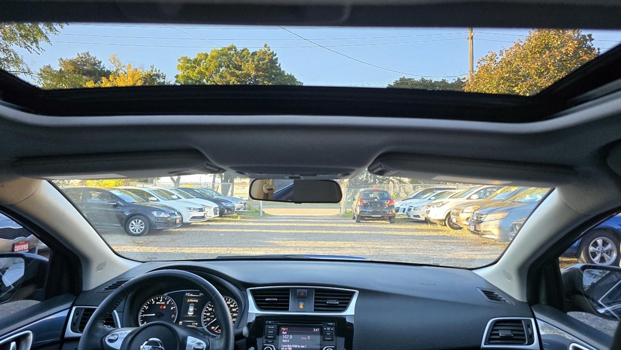 2016 Nissan Sentra SV Photo