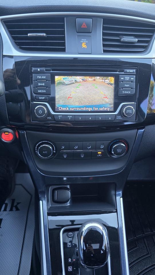 2016 Nissan Sentra SV Photo