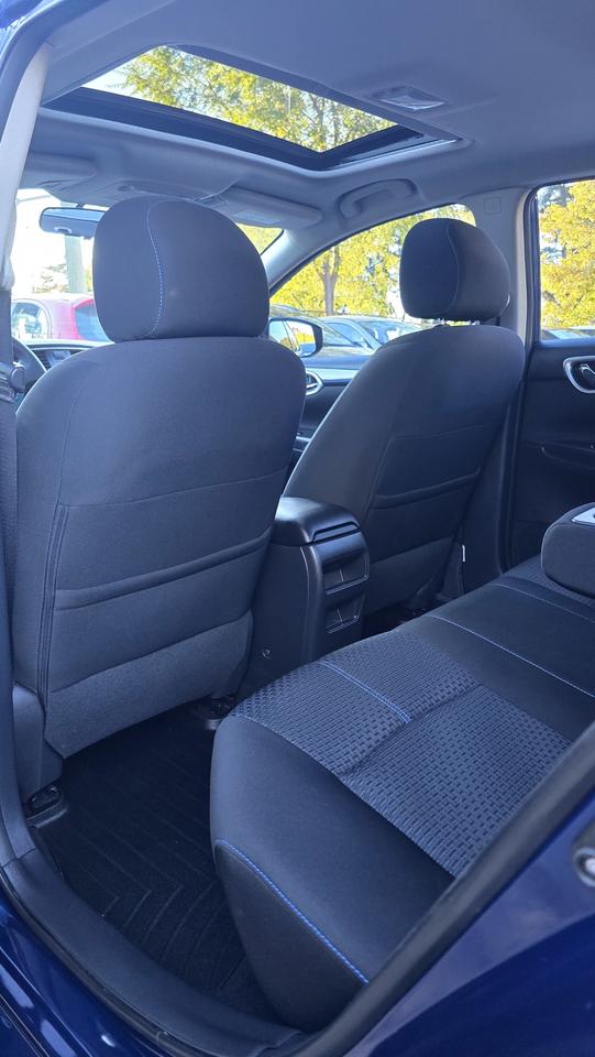 2016 Nissan Sentra SV Photo