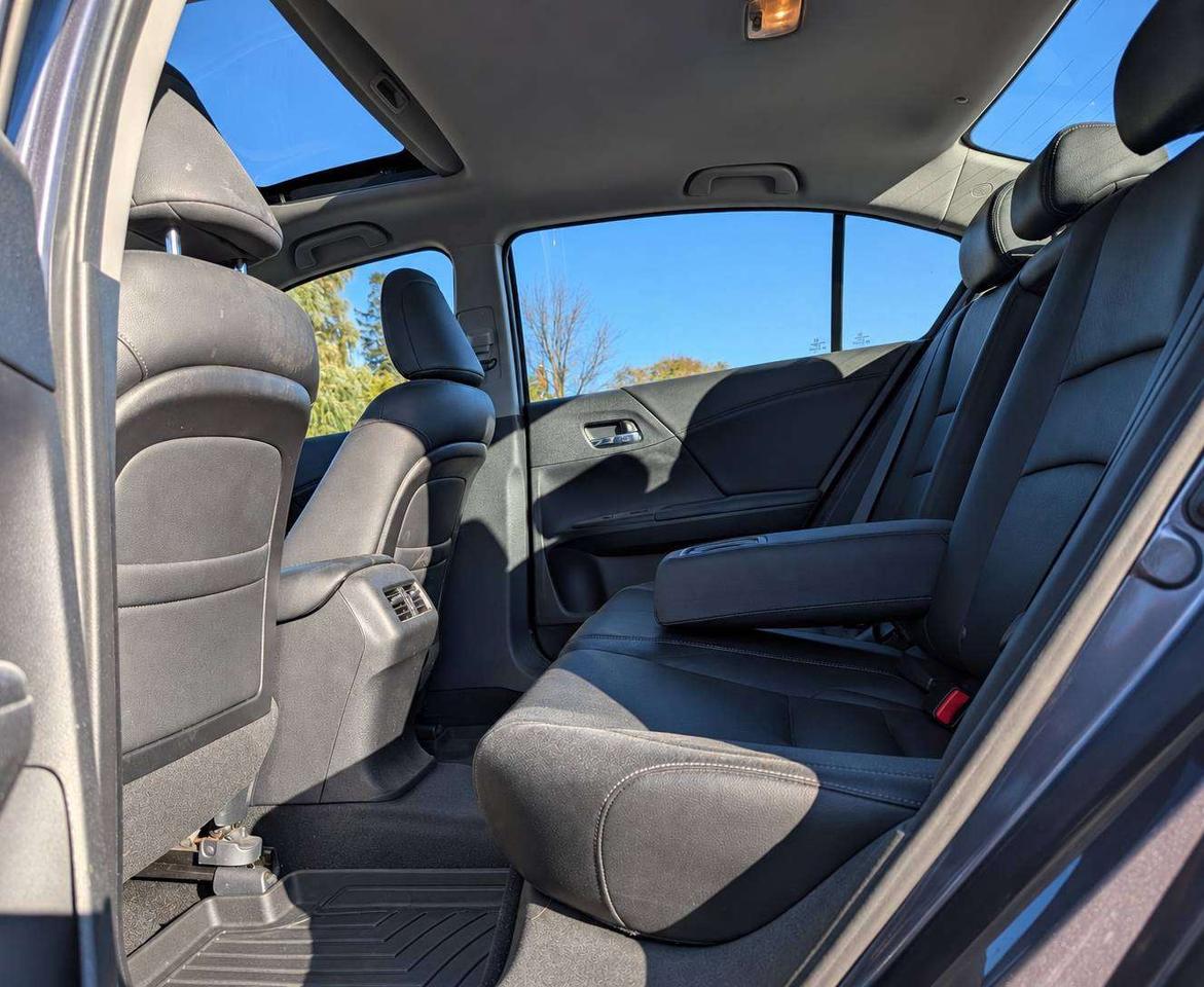 2014 Honda Accord EX-L (No Accidents, Dealer Serviced) Photo