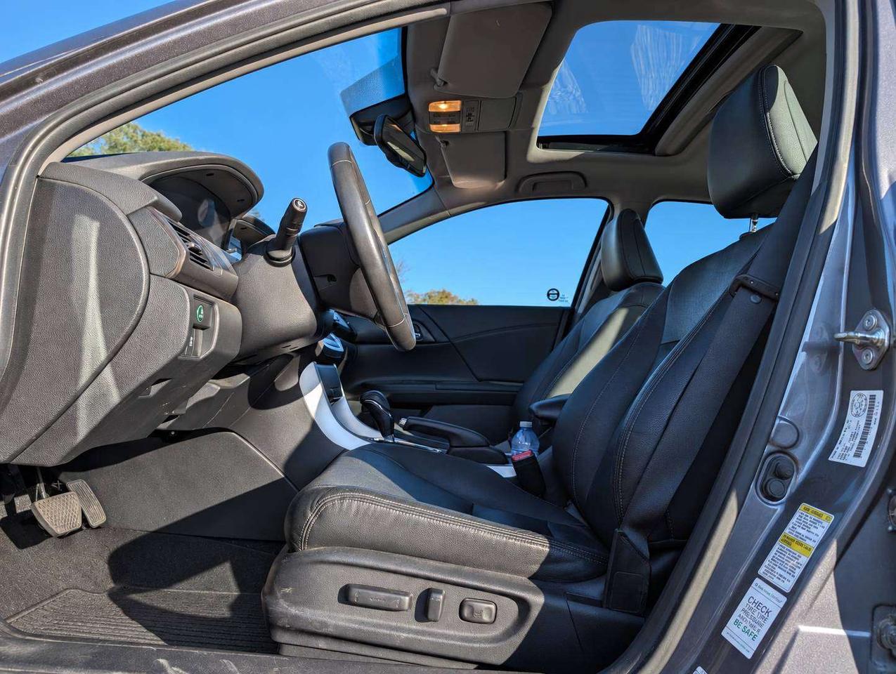 2014 Honda Accord EX-L (No Accidents, Dealer Serviced) Photo