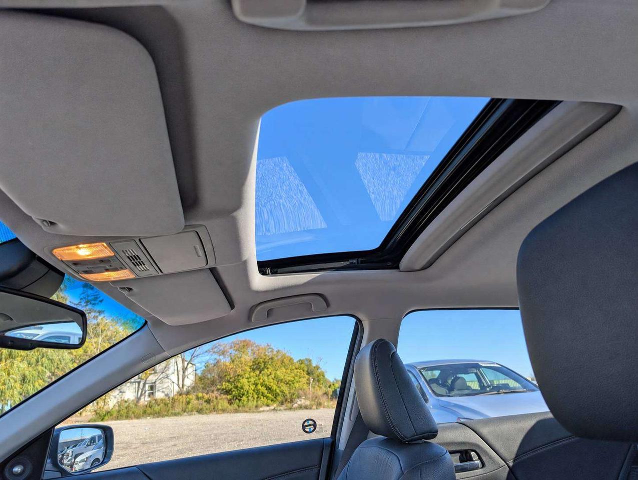 2014 Honda Accord EX-L (No Accidents, Dealer Serviced) Photo