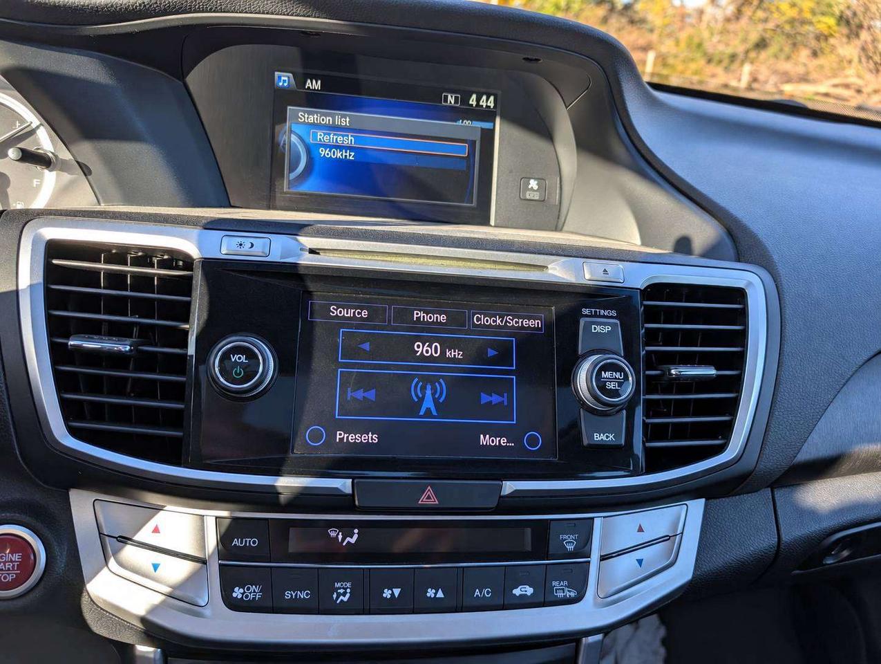 2014 Honda Accord EX-L (No Accidents, Dealer Serviced) Photo