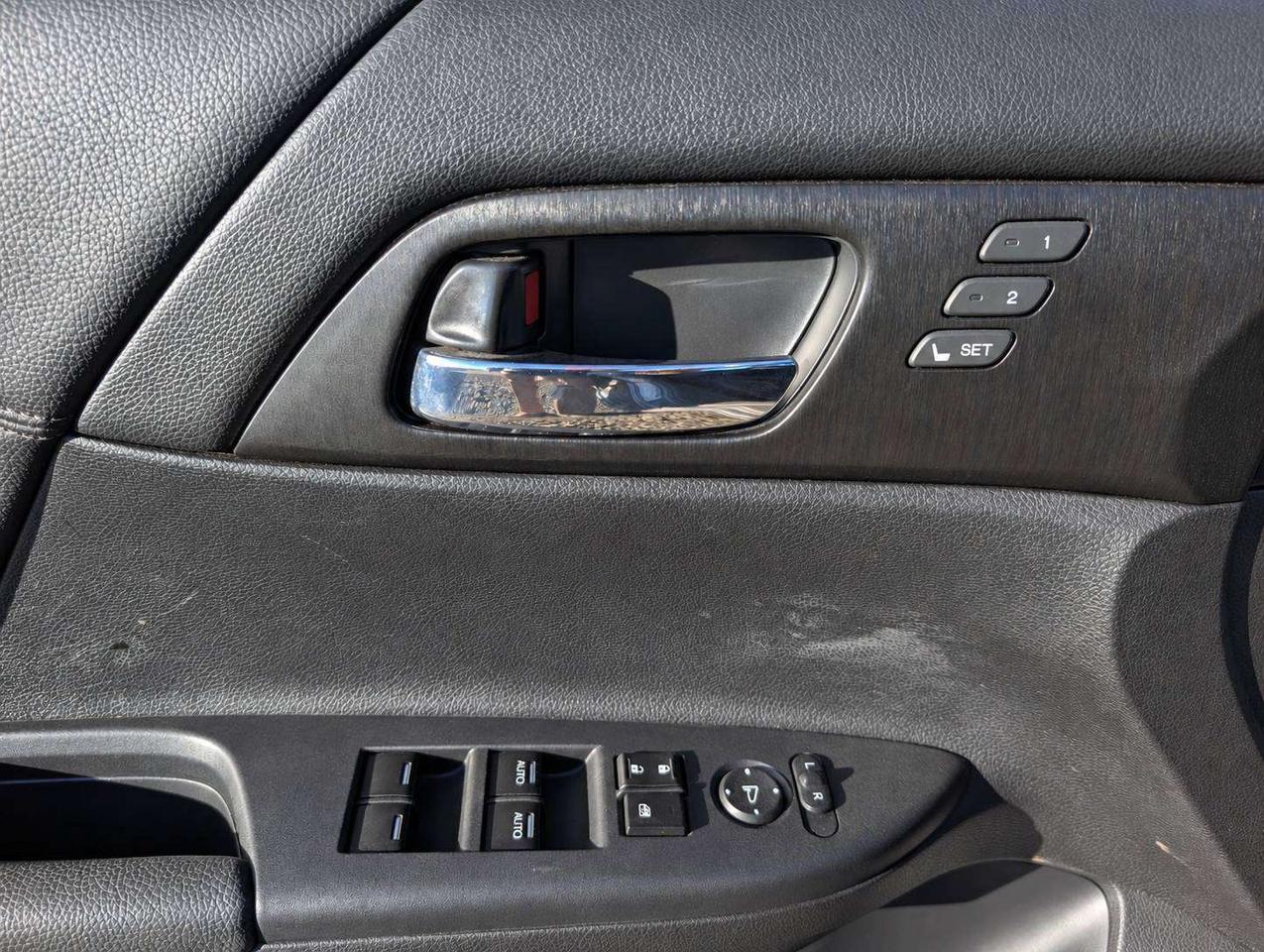 2014 Honda Accord EX-L (No Accidents, Dealer Serviced) Photo