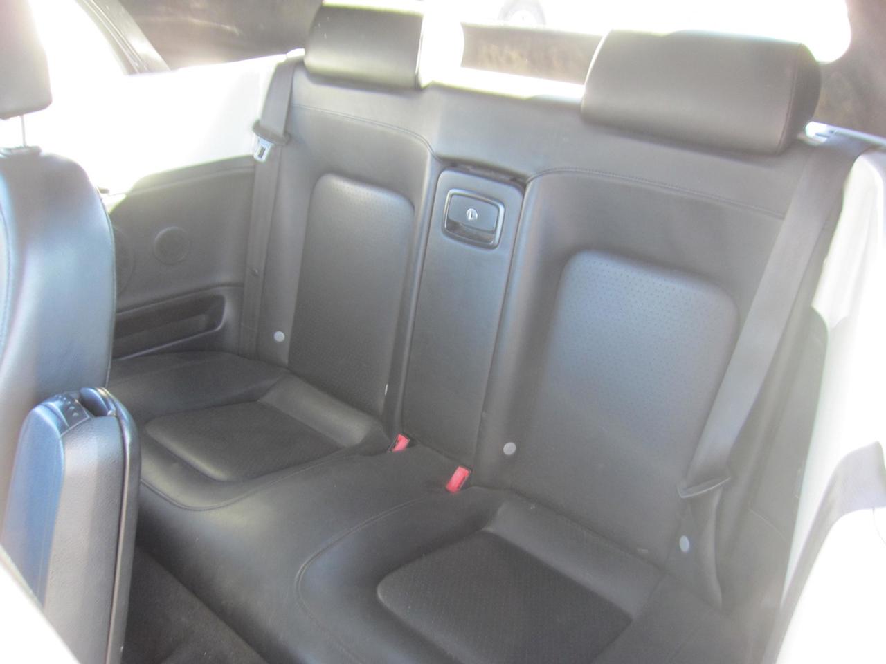 2009 Volkswagen Beetle S Photo