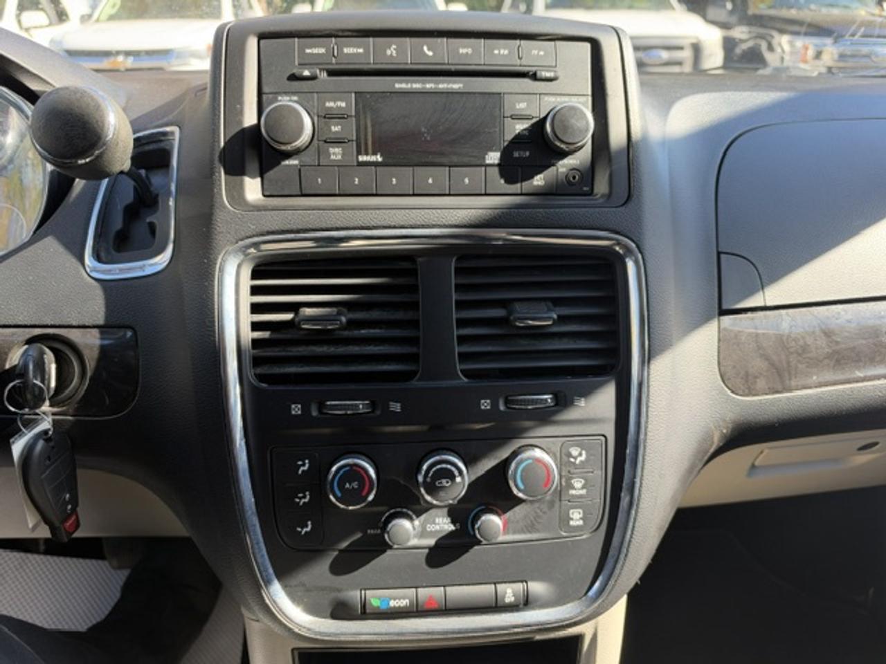 2018 Dodge Grand Caravan SXT 2WD Photo