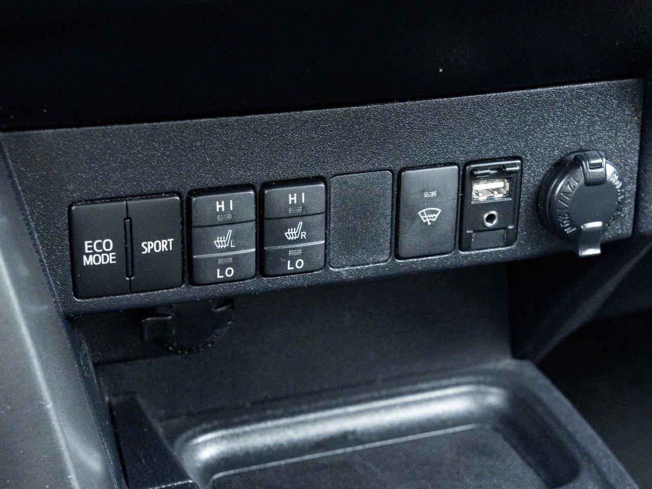 2016 Toyota RAV4 se Photo