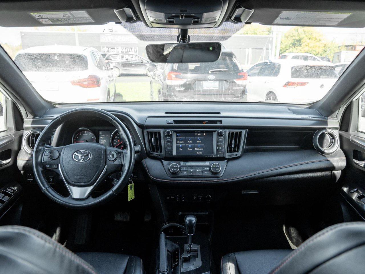2016 Toyota RAV4 se Photo