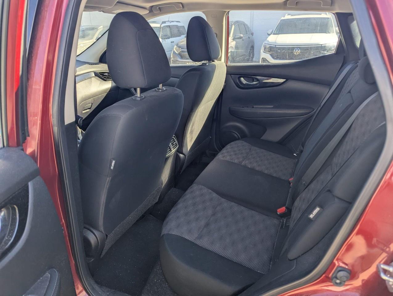 2022 Nissan Qashqai FWD SV CVT Photo
