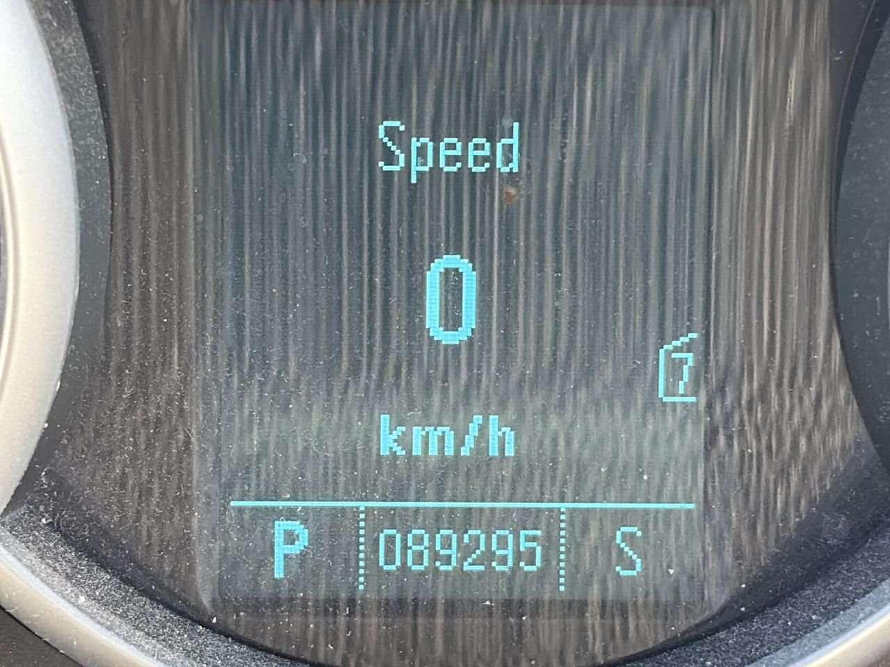 2011 Chevrolet Cruze LS Sedan POWER LOCKS   LOW KMS   NO A/C UNIT   BASE MODEL Photo