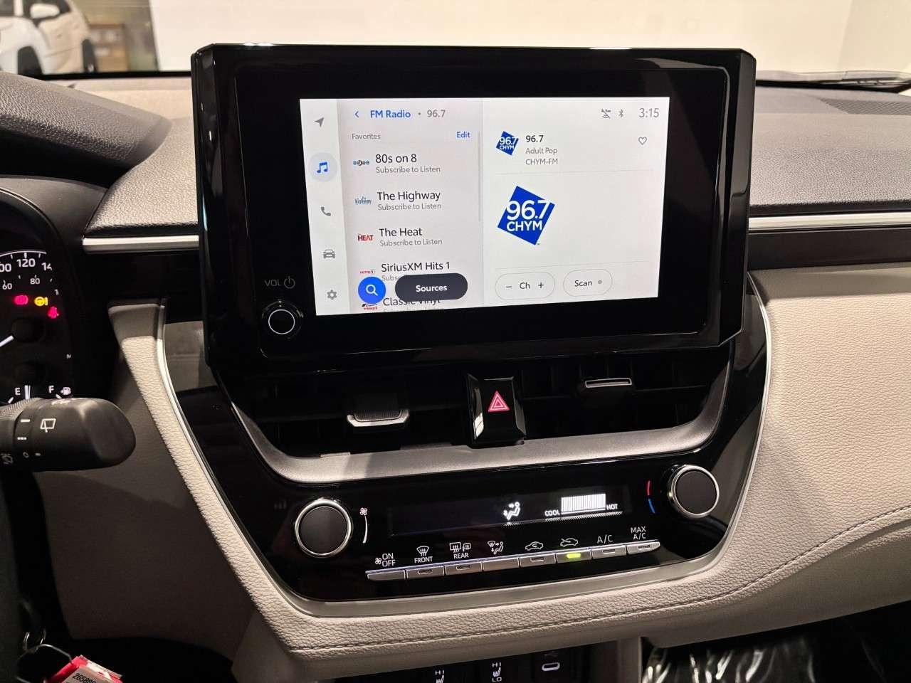 2024 Toyota Corolla Cross L FWD Photo