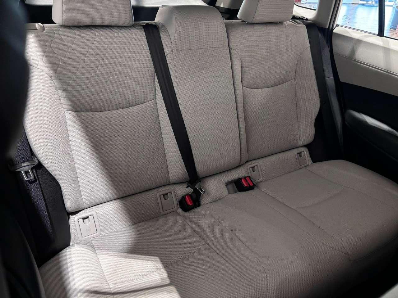 2024 Toyota Corolla Cross L FWD Photo