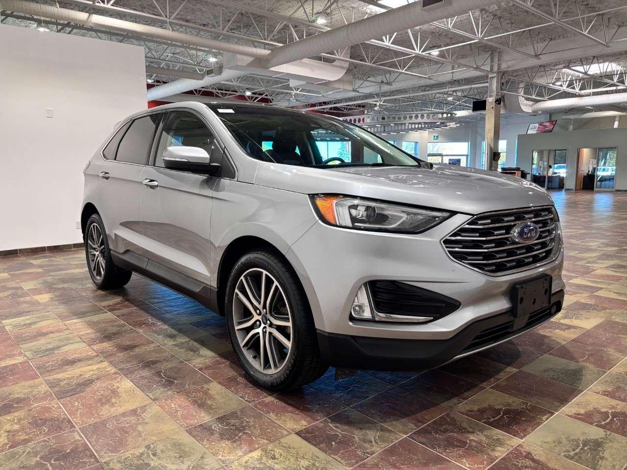2020 Ford Edge Titanium AWD Photo