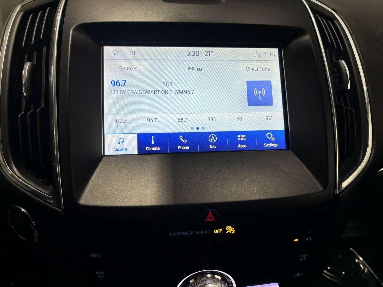 2020 Ford Edge Titanium AWD Photo
