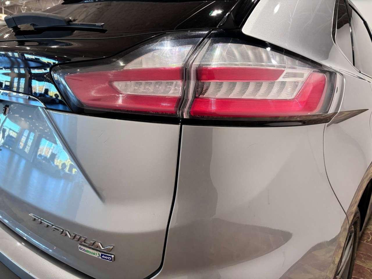 2020 Ford Edge Titanium AWD Photo