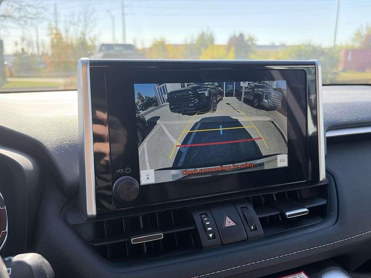 2025 Toyota RAV4 XLE AWD Premium Pkg FINANCED PRICE ADVERTISED   SOFTEX LEATHER   WIRELESS CARPLAY/ANDROID AUTO   HEAT STEER   SUNROOF Photo