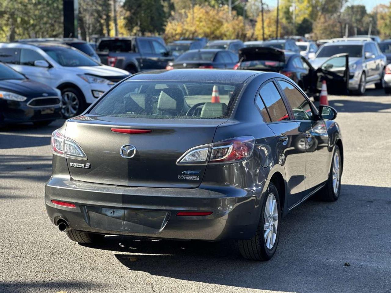 2013 Mazda 3 GS-L Photo