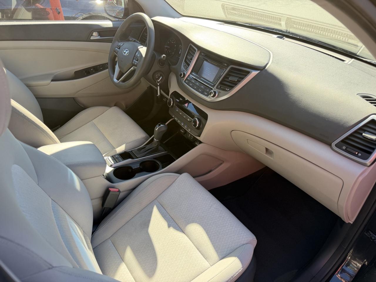 2016 Hyundai Tucson 2.0L Photo