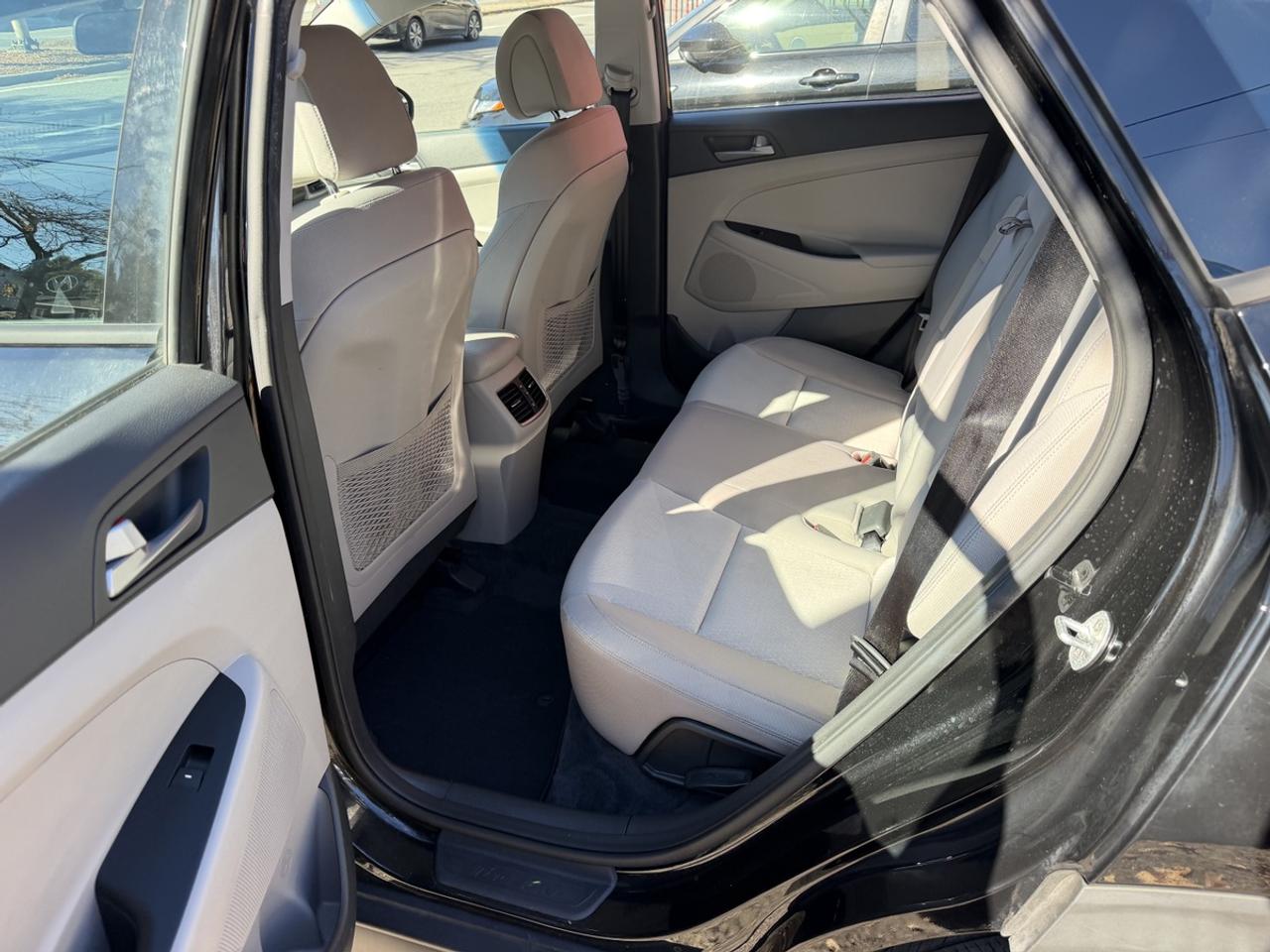 2016 Hyundai Tucson 2.0L Photo