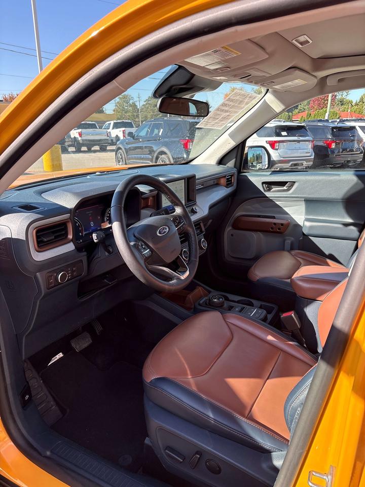 2022 Ford Maverick Lariat Photo