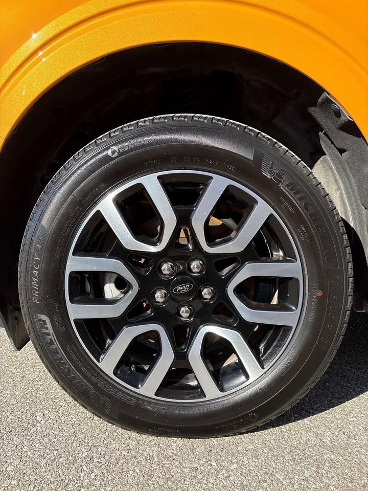 2022 Ford Maverick Lariat Photo